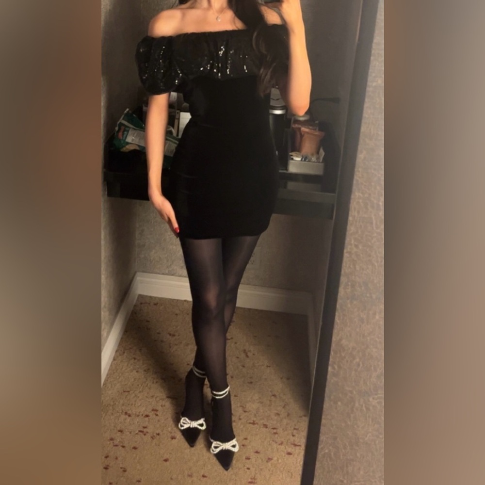 BLACK VELVET SEQUIN MINI DRESS